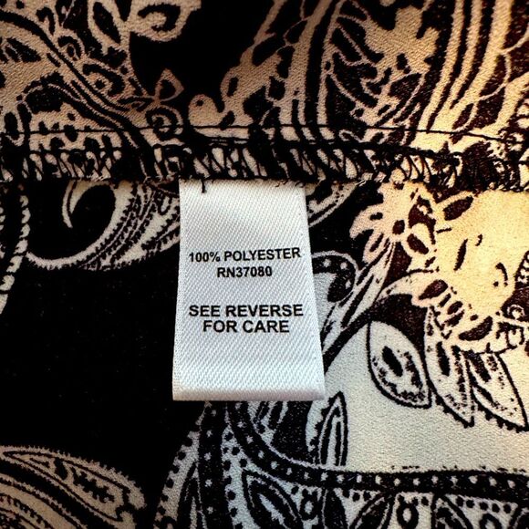 NWOT Women’s Est 1946 XL black and white blouse - Picture 5 of 6